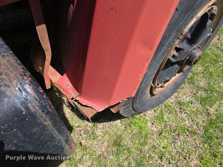 image for item EN3618 1982 Chevrolet 70 applicator truck