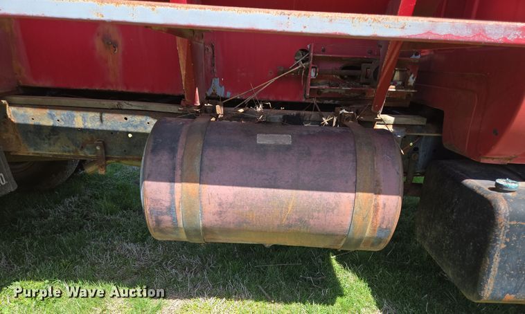 image for item EN3618 1982 Chevrolet 70 applicator truck