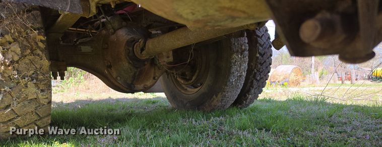 image for item EN3618 1982 Chevrolet 70 applicator truck