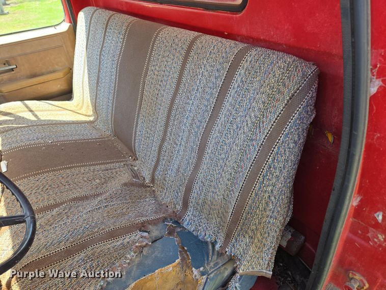 image for item EN3618 1982 Chevrolet 70 applicator truck