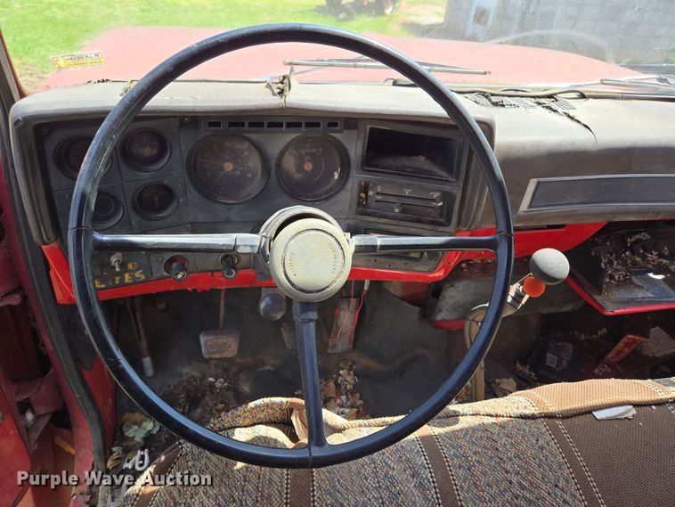 image for item EN3618 1982 Chevrolet 70 applicator truck