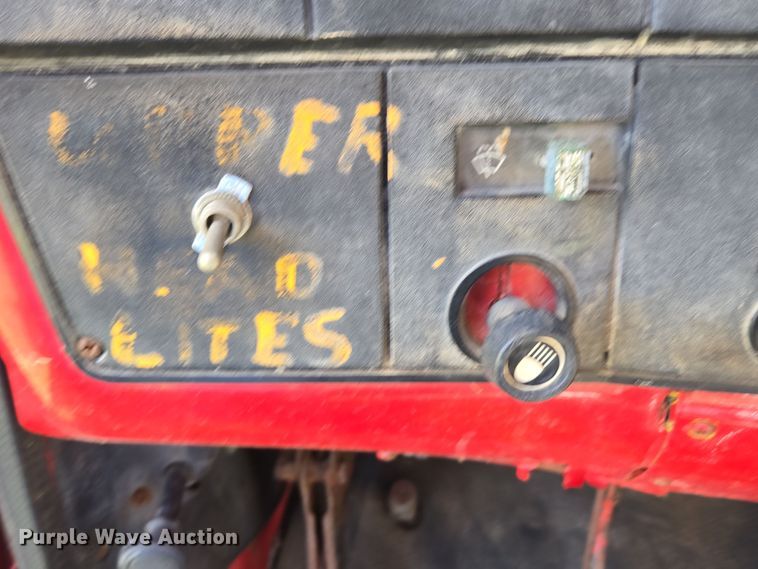 image for item EN3618 1982 Chevrolet 70 applicator truck