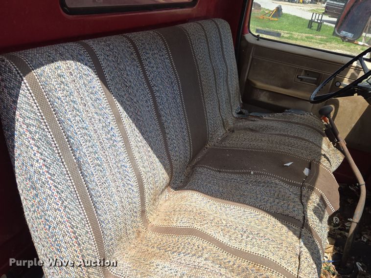 image for item EN3618 1982 Chevrolet 70 applicator truck