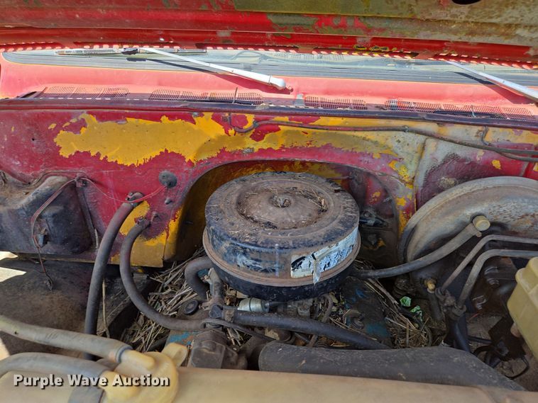 image for item EN3618 1982 Chevrolet 70 applicator truck