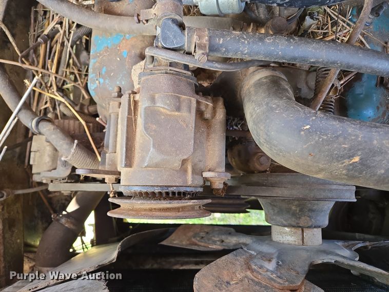 image for item EN3618 1982 Chevrolet 70 applicator truck