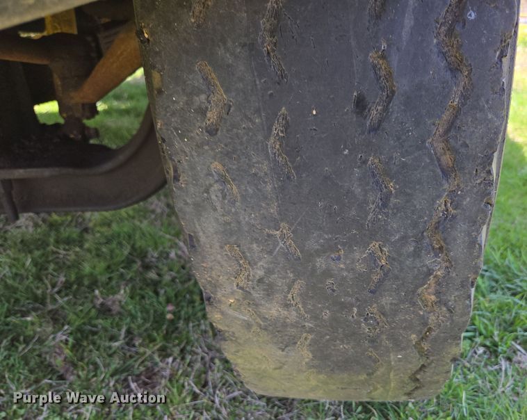 image for item EN3618 1982 Chevrolet 70 applicator truck