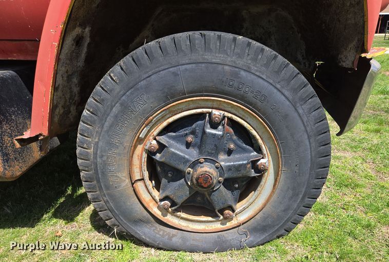 image for item EN3618 1982 Chevrolet 70 applicator truck