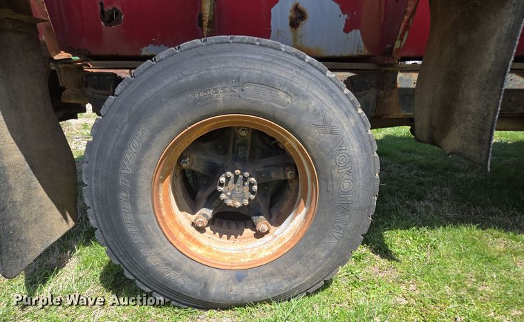 image for item EN3618 1982 Chevrolet 70 applicator truck