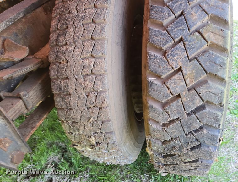 image for item EN3618 1982 Chevrolet 70 applicator truck