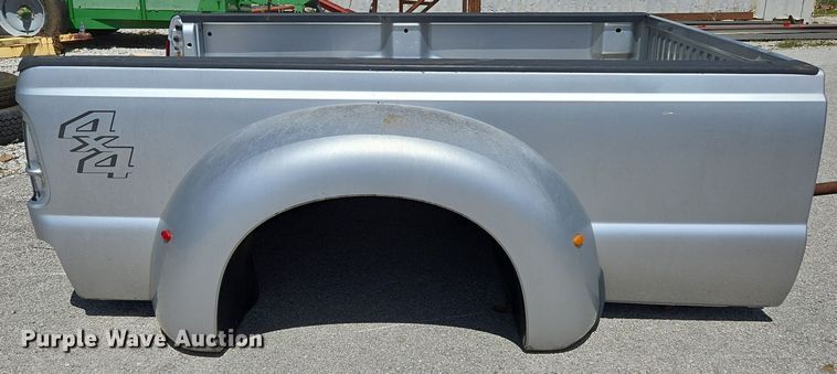 image for item EN3619 Pickup truck bed