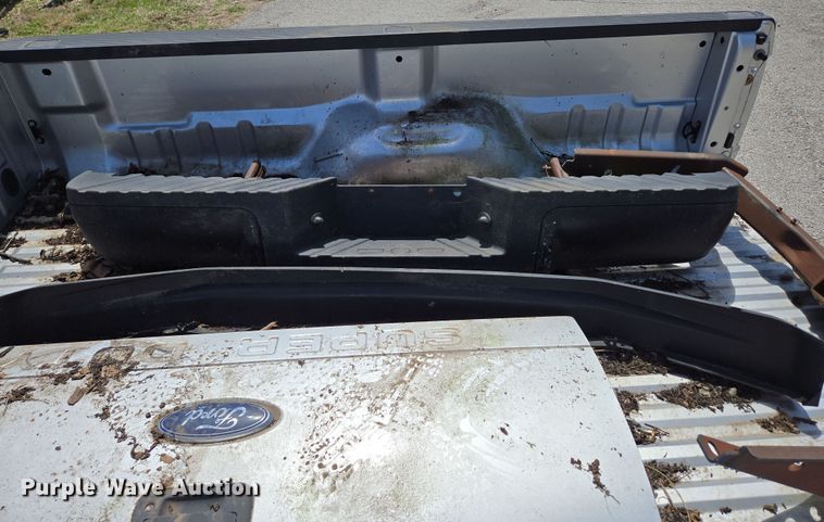 image for item EN3619 Pickup truck bed