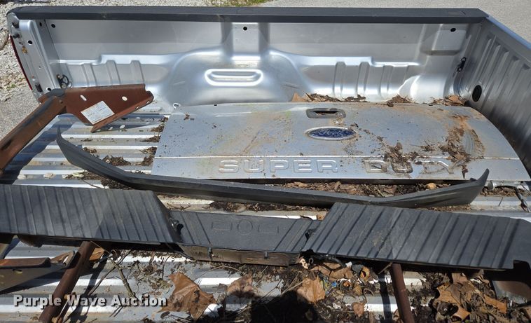 image for item EN3619 Pickup truck bed