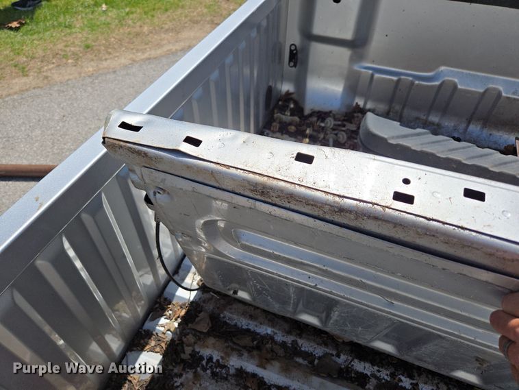 image for item EN3619 Pickup truck bed
