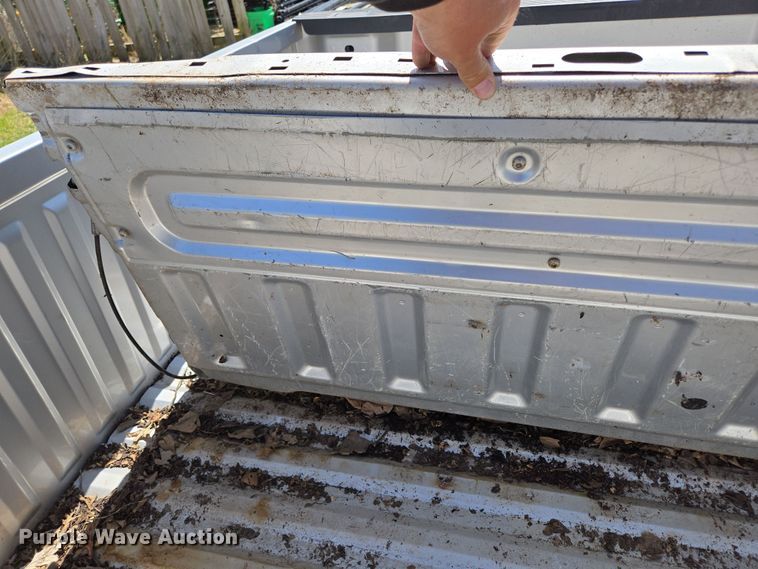 image for item EN3619 Pickup truck bed