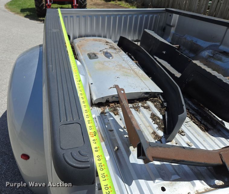 image for item EN3619 Pickup truck bed