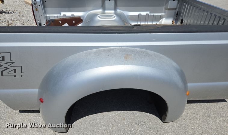 image for item EN3619 Pickup truck bed