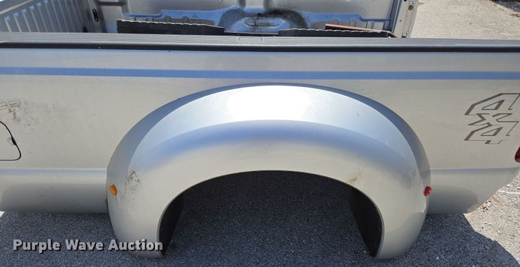 image for item EN3619 Pickup truck bed