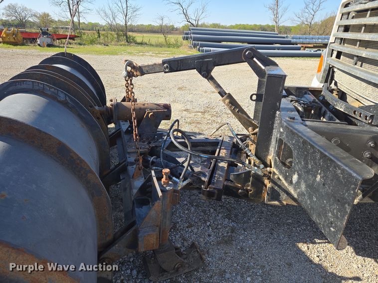 image for item EN8876 2010 Sterling L7500 dump truck