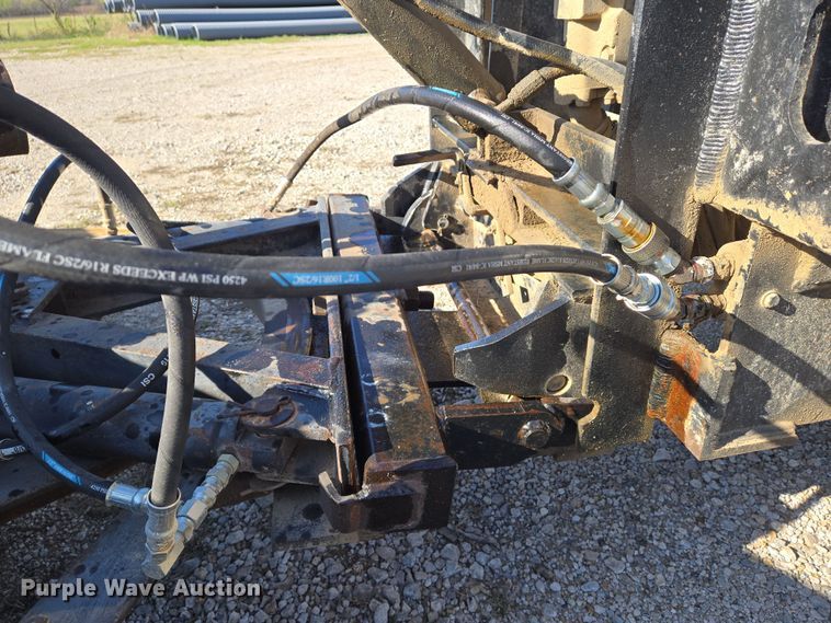 image for item EN8876 2010 Sterling L7500 dump truck