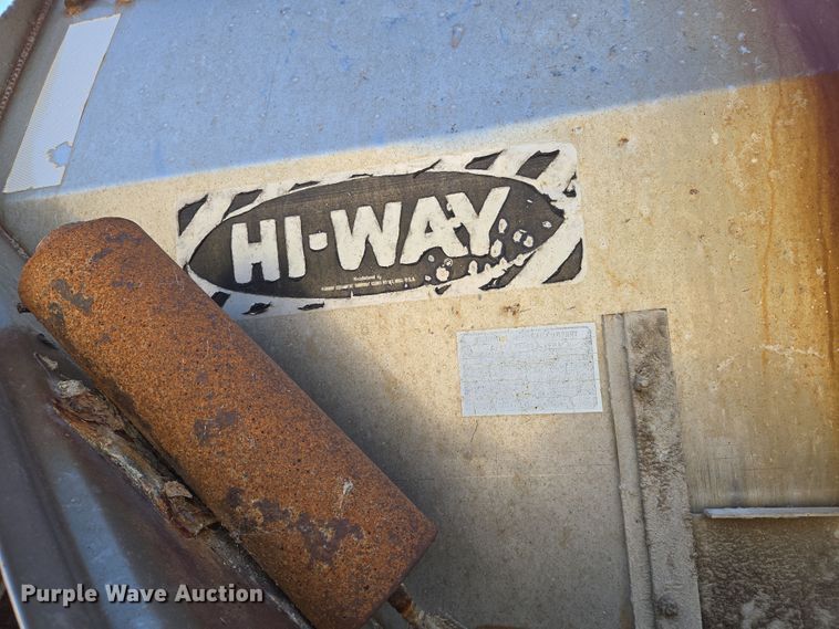 image for item EN8876 2010 Sterling L7500 dump truck