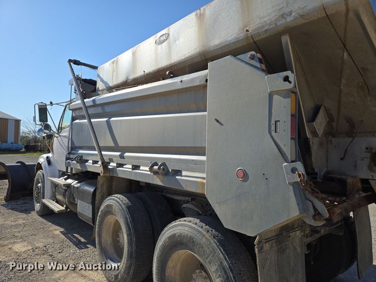 image for item EN8876 2010 Sterling L7500 dump truck