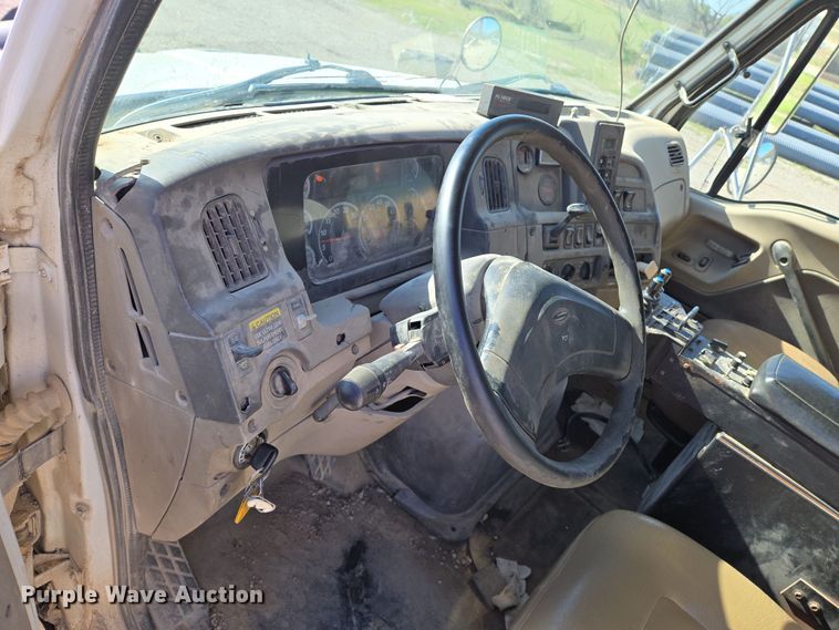 image for item EN8876 2010 Sterling L7500 dump truck