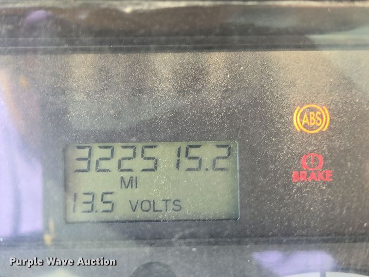 image for item EN8876 2010 Sterling L7500 dump truck