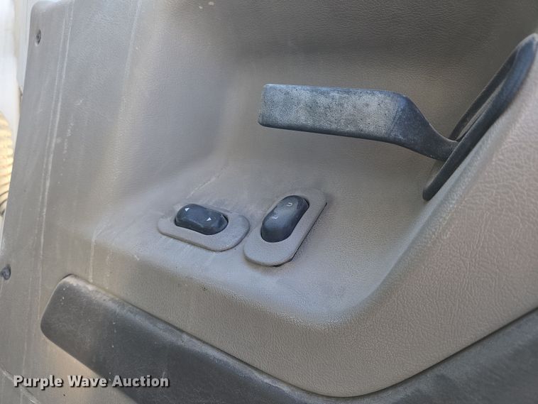 image for item EN8876 2010 Sterling L7500 dump truck