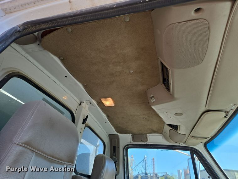 image for item EN8876 2010 Sterling L7500 dump truck