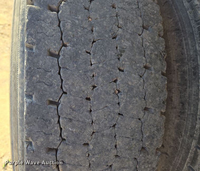 image for item EN8876 2010 Sterling L7500 dump truck