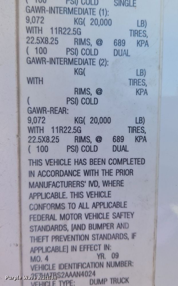 image for item EN8876 2010 Sterling L7500 dump truck