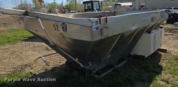 image for item EN8880 Henderson spreader