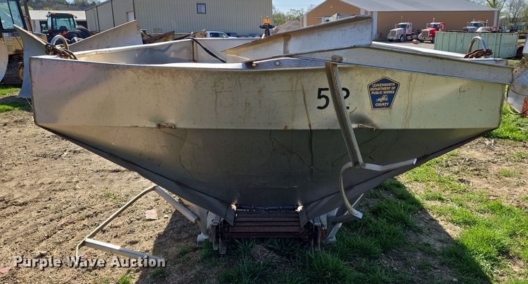 image for item EN8880 Henderson spreader