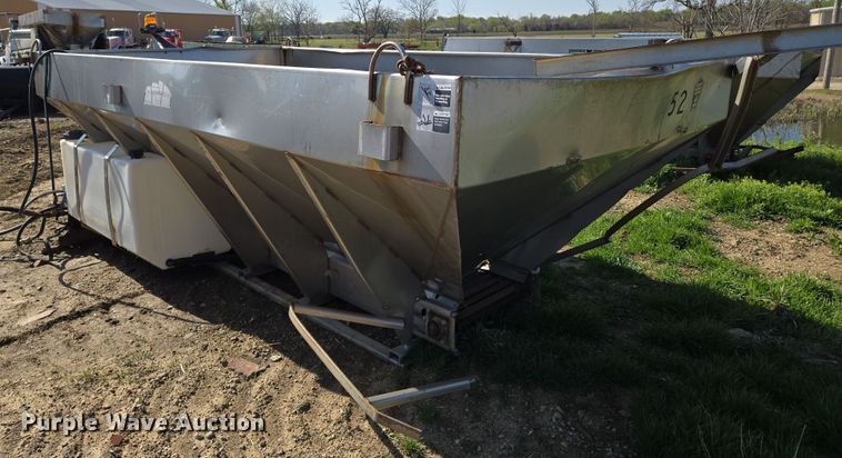 image for item EN8880 Henderson spreader