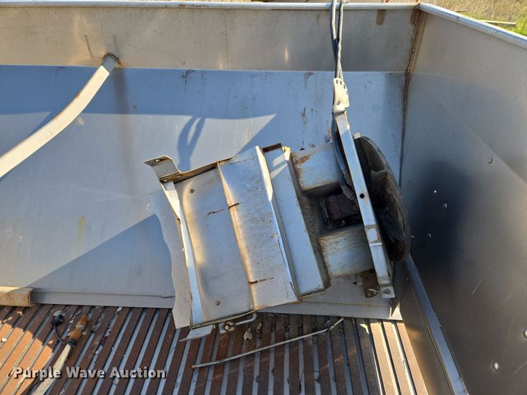 image for item EN8880 Henderson spreader