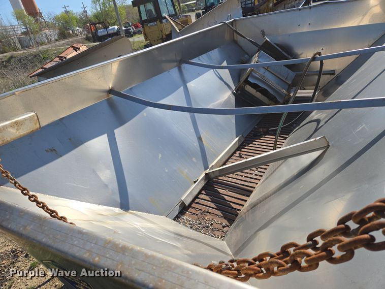 image for item EN8880 Henderson spreader