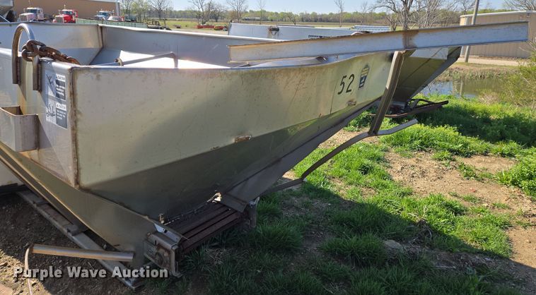 image for item EN8880 Henderson spreader