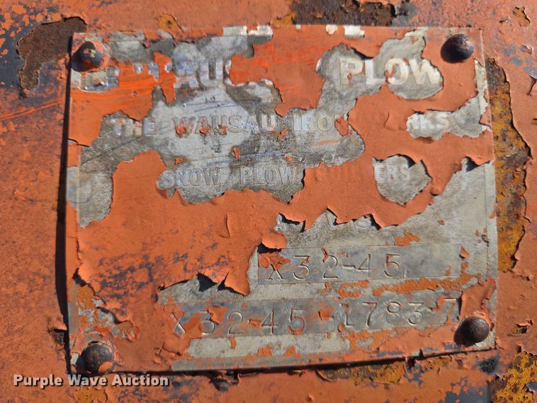 image for item EN8881 Wausau X32-45 V-plow