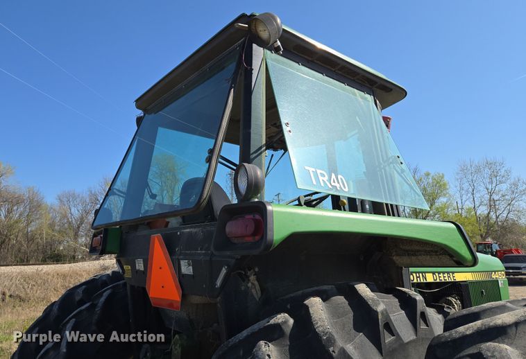 image for item EN8885 1988 John Deere 4450 tractor