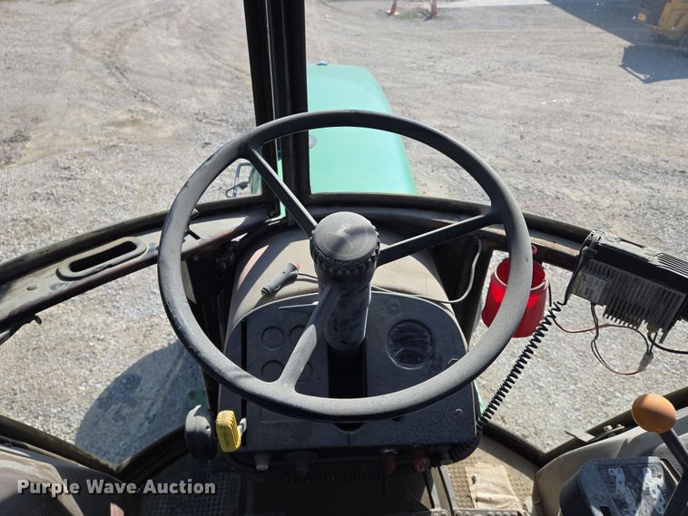 image for item EN8885 1988 John Deere 4450 tractor