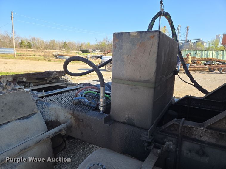 image for item EN8886 1993 Kenworth W900 semi truck