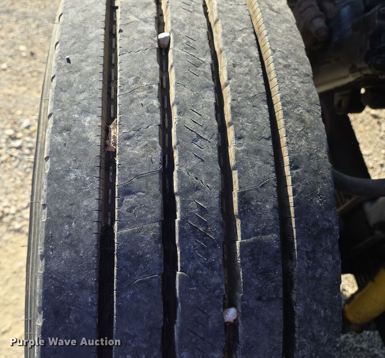 image for item EN8886 1993 Kenworth W900 semi truck