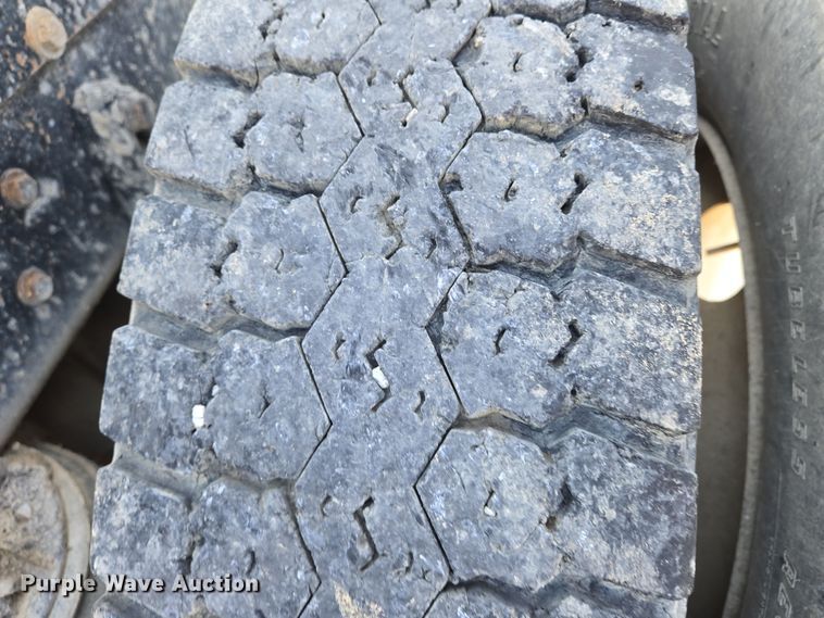 image for item EN8886 1993 Kenworth W900 semi truck