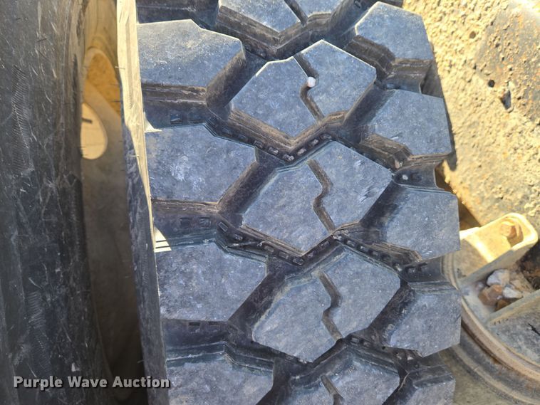 image for item EN8886 1993 Kenworth W900 semi truck