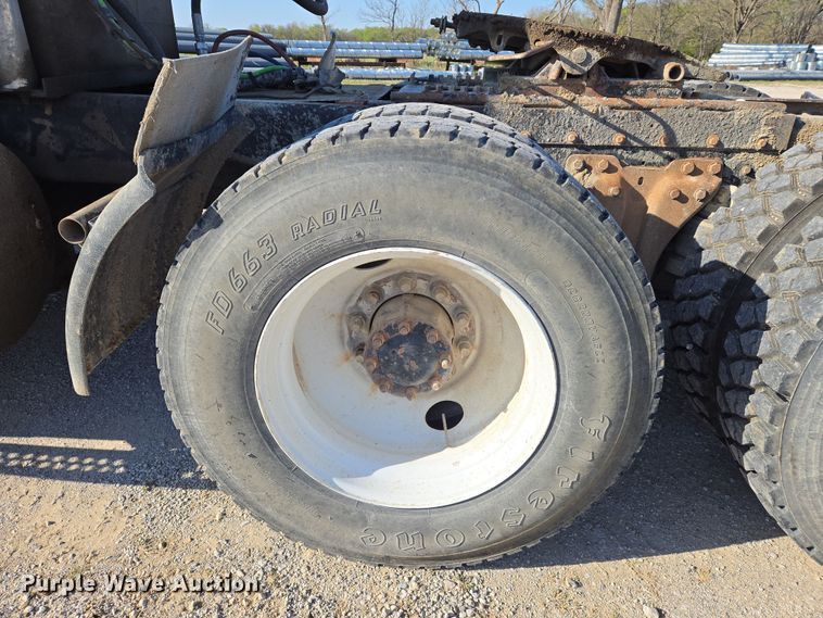 image for item EN8886 1993 Kenworth W900 semi truck