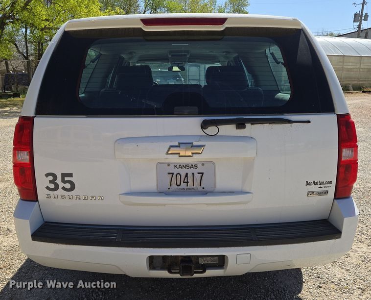 image for item EN8910 2008 Chevrolet  Suburban  SUV