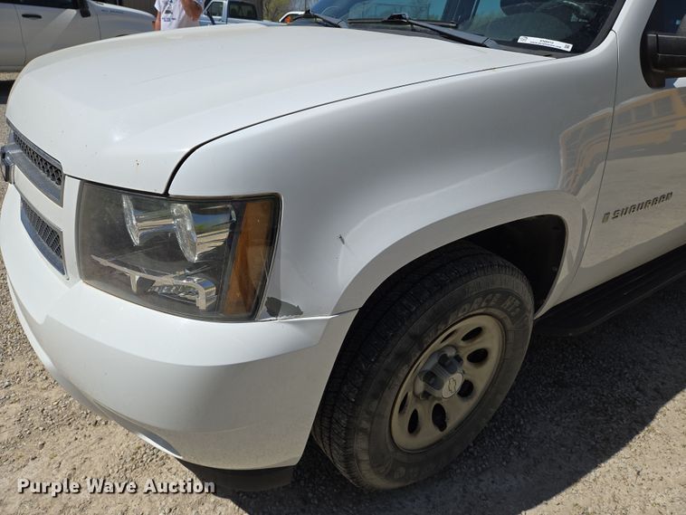 image for item EN8910 2008 Chevrolet  Suburban  SUV