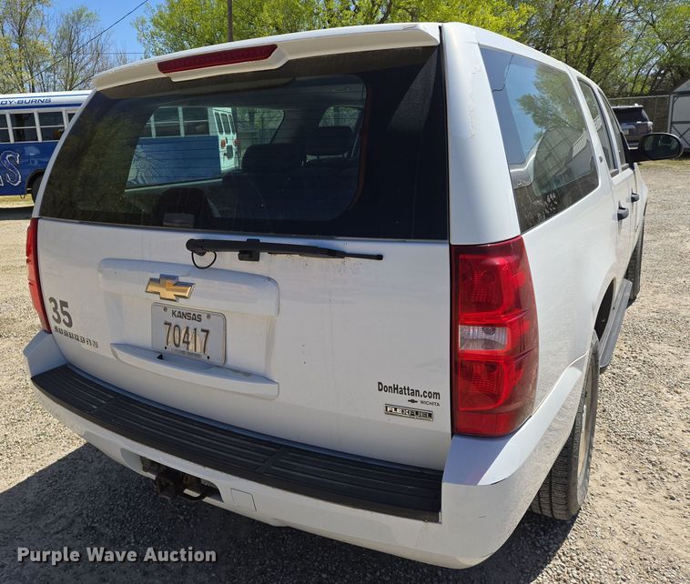 image for item EN8910 2008 Chevrolet  Suburban  SUV