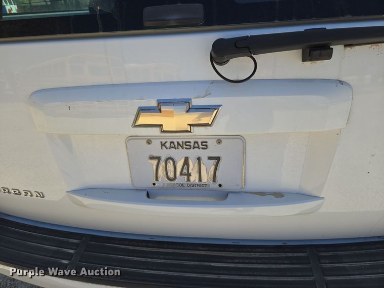 image for item EN8910 2008 Chevrolet  Suburban  SUV