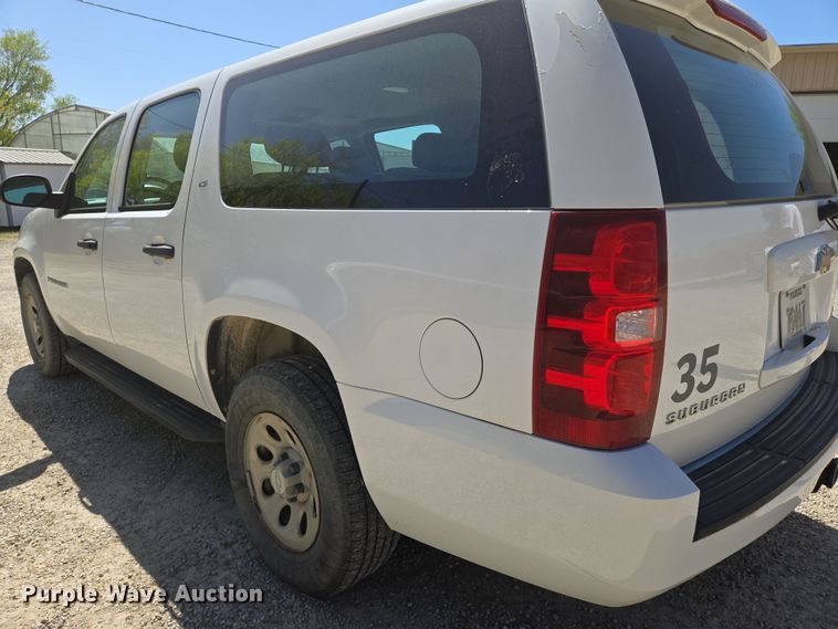 image for item EN8910 2008 Chevrolet  Suburban  SUV